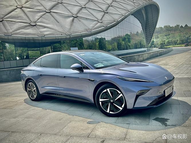 純電中大型轎車飛凡F7都市版正式上市 開啟電動出行新時代